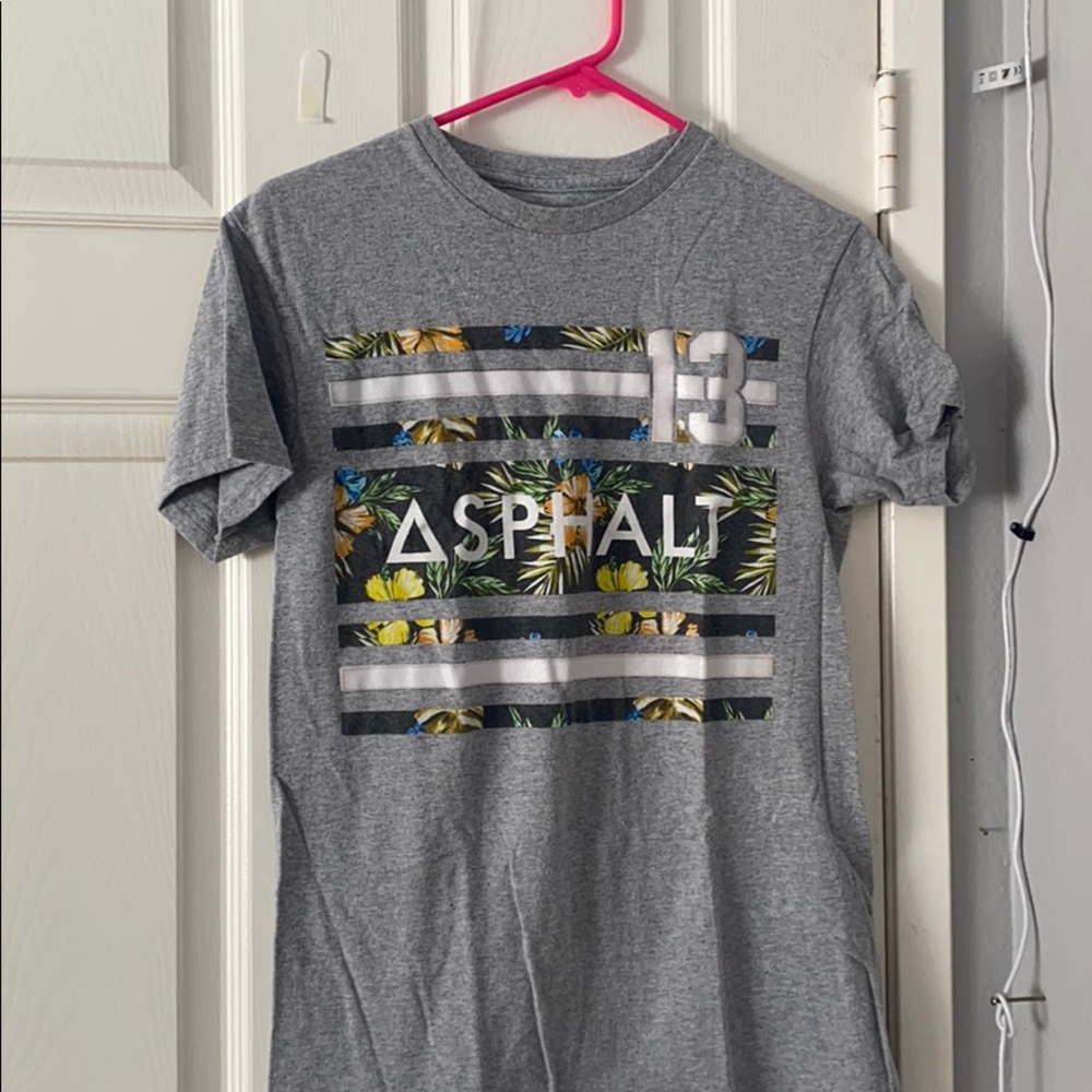 Asphalt T shirt, worn in